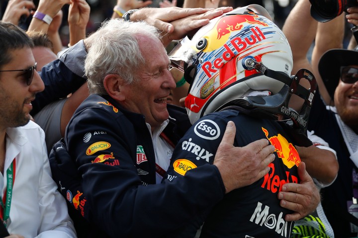 Najlepšie by bolo, ak by sa piloti nakazili teraz, tvrdí Helmut Marko